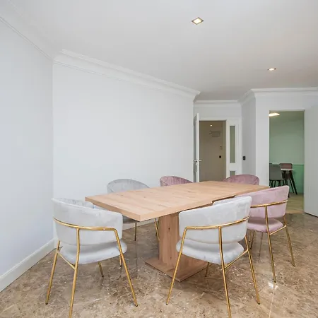 Apartment Rambla Mendez Nunez *