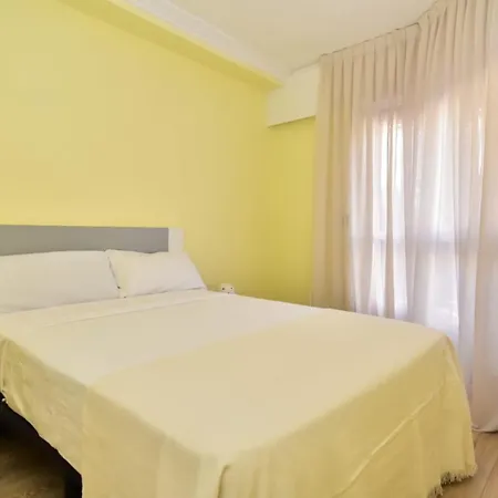 Rambla Mendez Nunez Apartment